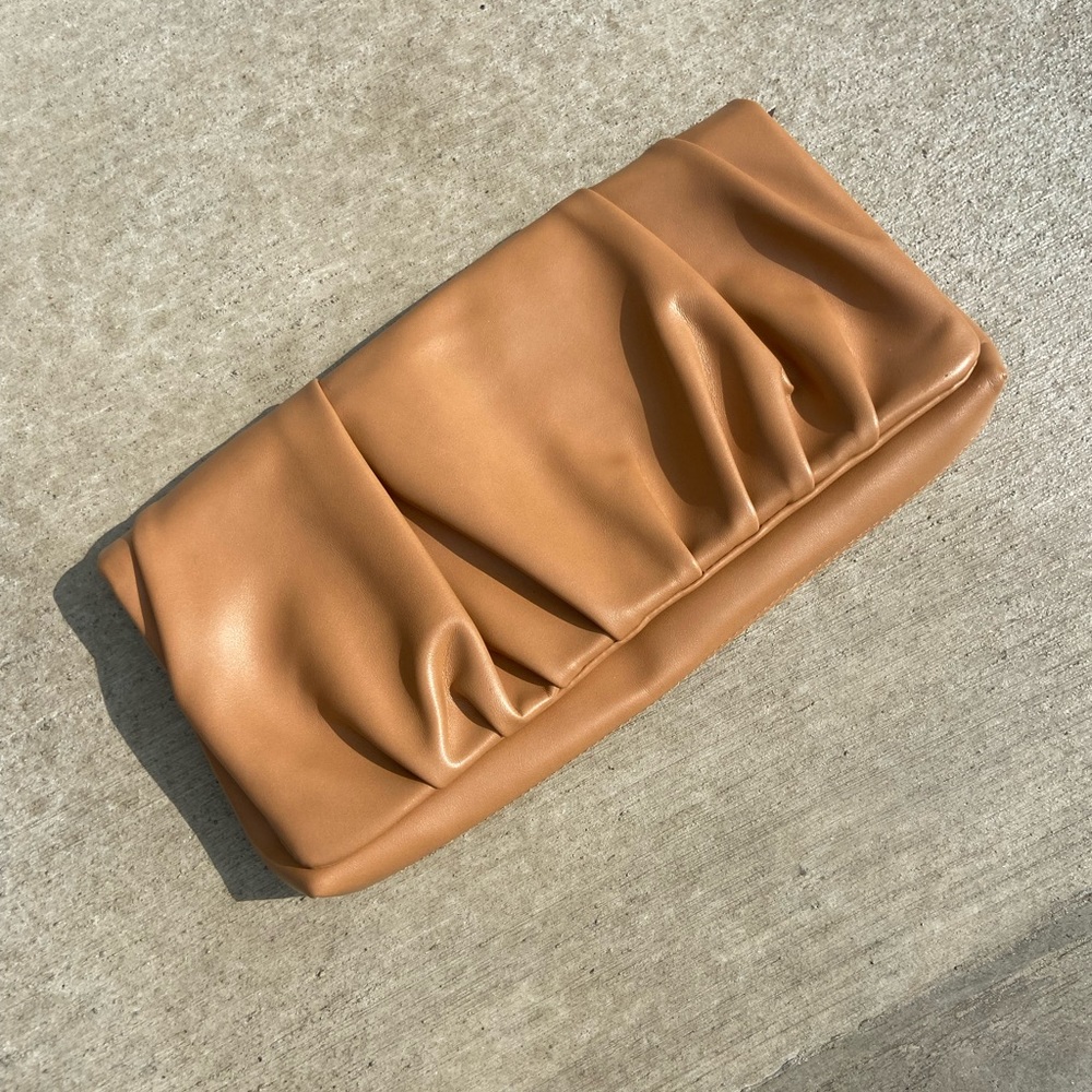 Express camel clutch